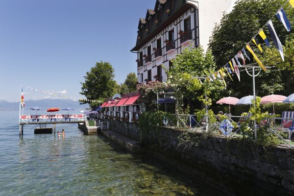 Hotel Les Cygnes (Evian-les-Bains)